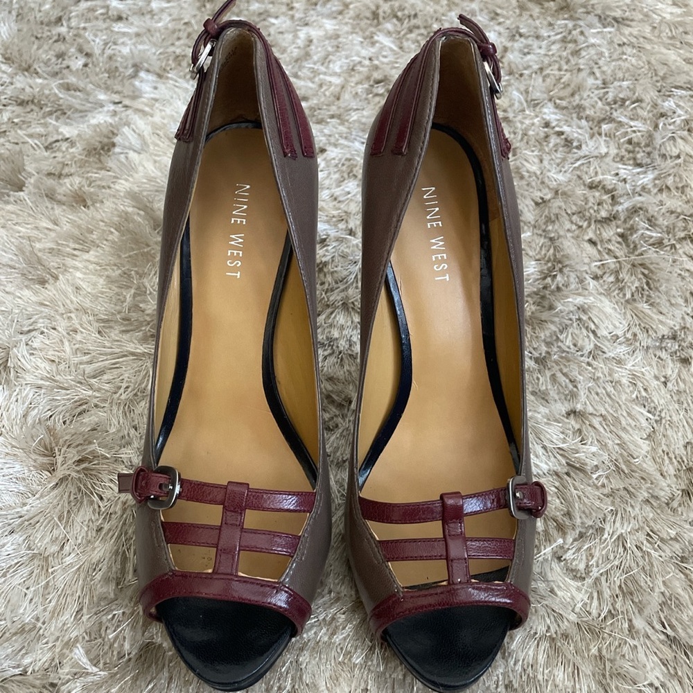 Preowned Nine West NWHOMEY PUMPS - Size 7M